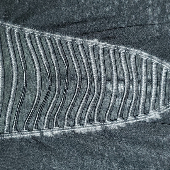 Semi Sheer work out top - Picture 4 of 4